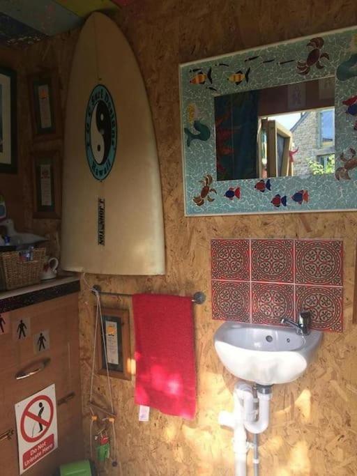 St Ives Lily Cosy Campervan With Sea Views & Amazing Sunrises المظهر الخارجي الصورة